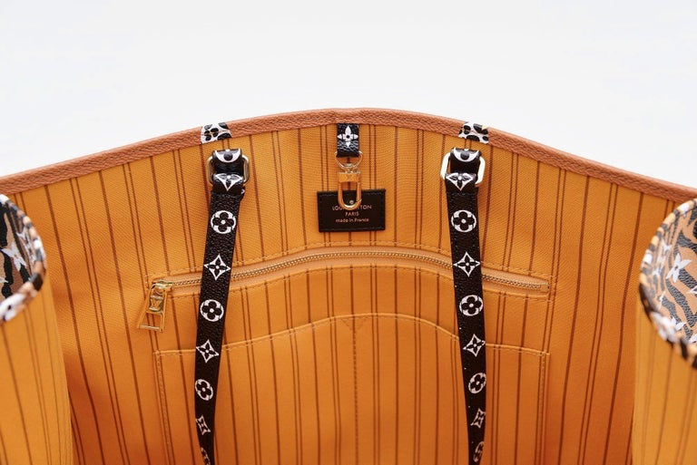 Onthego Louis Vuitton In the Jungle Black White Leopard print Caramel  Leather ref.879795 - Joli Closet