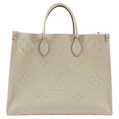 LOUIS VUITTON On the Go Tote in Off White