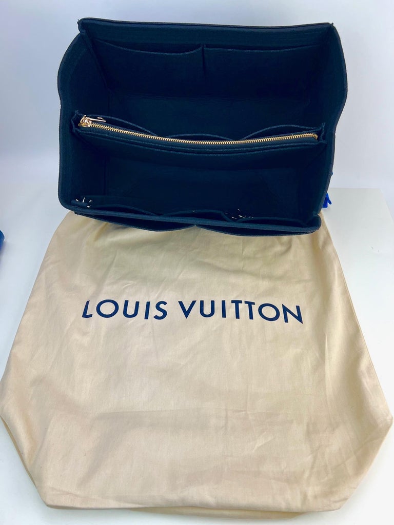 Louis Vuitton Escale Onthego GM Tote Blue Giant Flower Monogram Canvas New  Bag