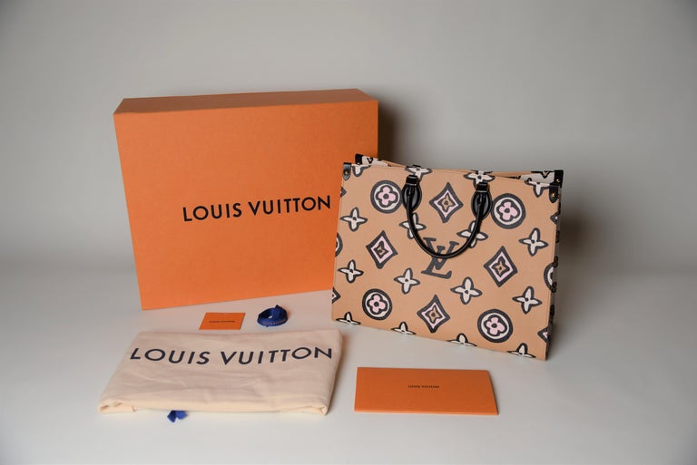 Louis Vuitton Limited Edition Creme Wild at Heart Monogram Canvas Onthego  GM Bag - Yoogi's Closet