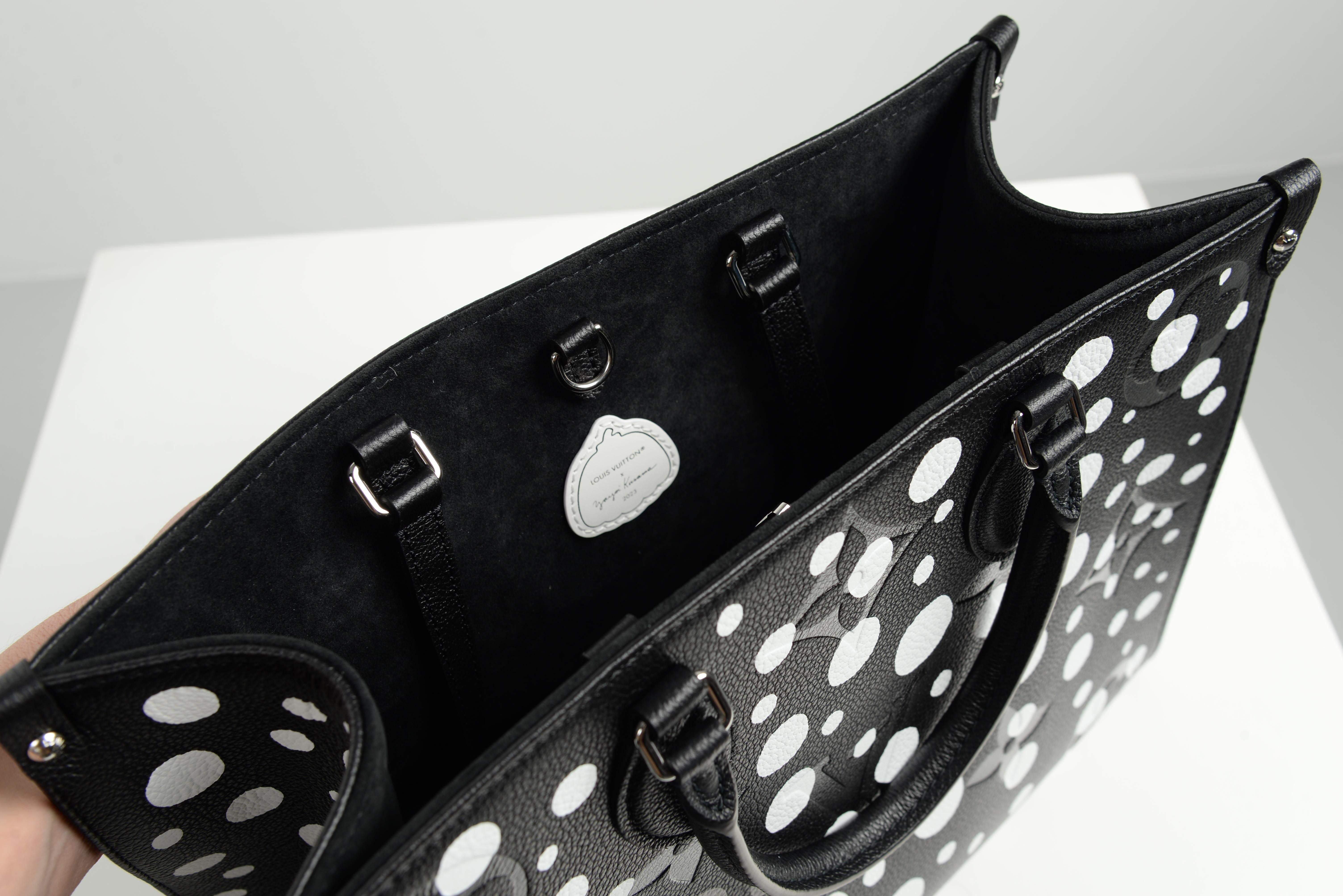Louis Vuitton OnTheGo MM Bag Yayoi Kusama NEW Full-Set For Sale 4