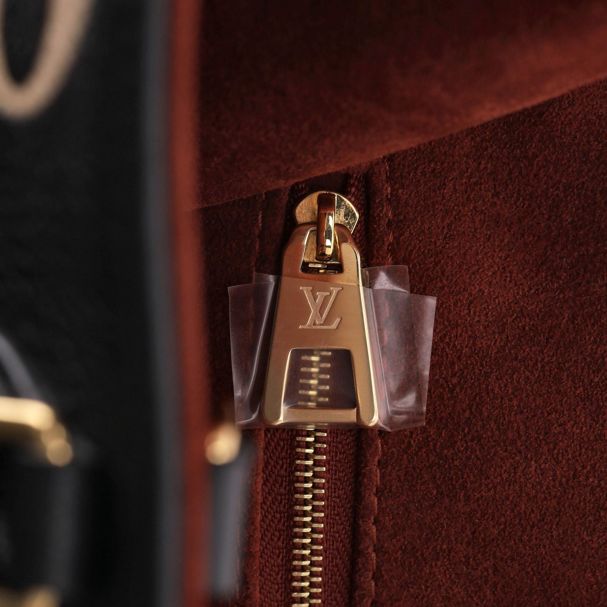 Louis Vuitton OnTheGo MM Monogram Leather Tote Bag 3