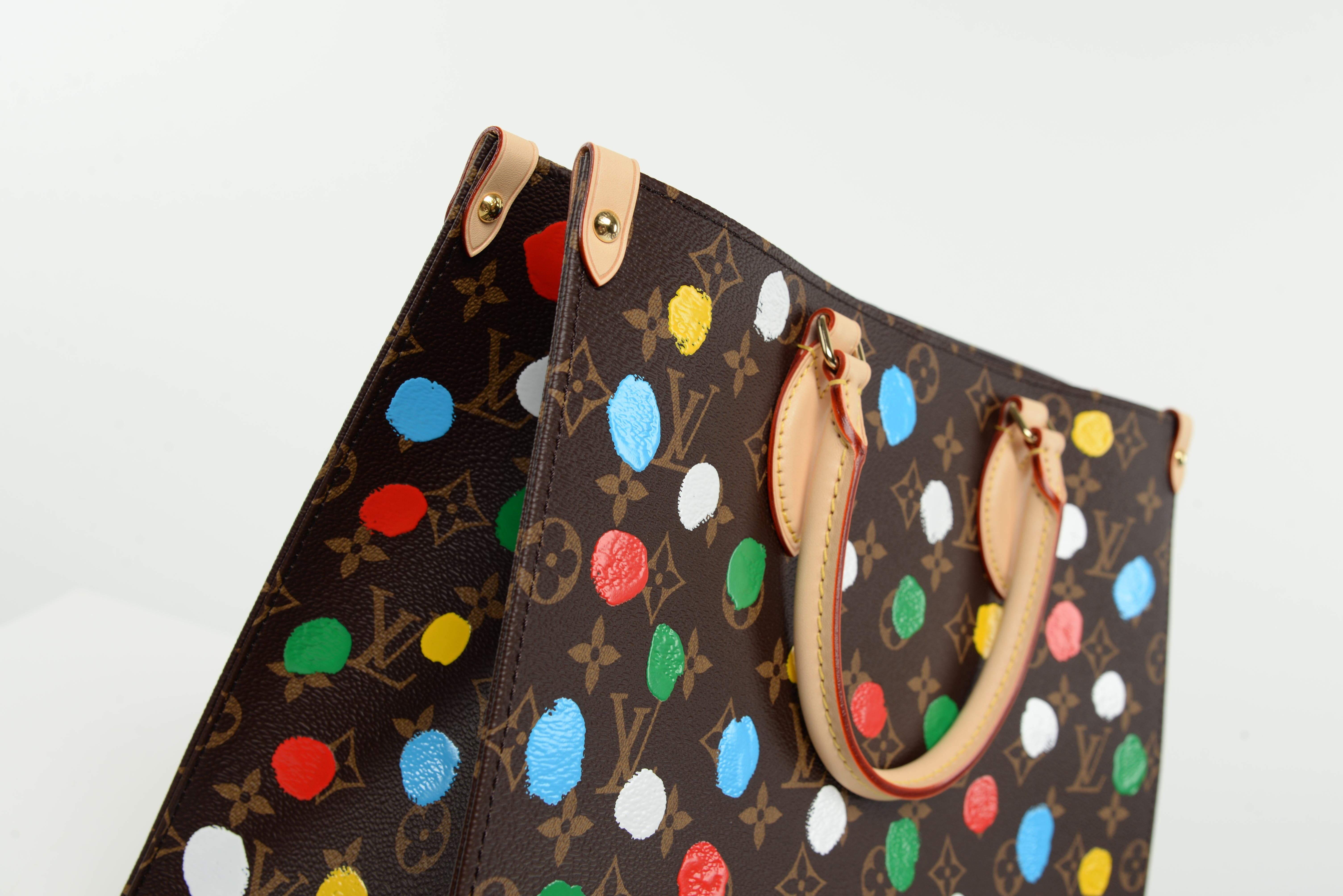 Louis Vuitton OnTheGo MM Yayoi Kusama Limited Edition NEW Full-Set For Sale 1