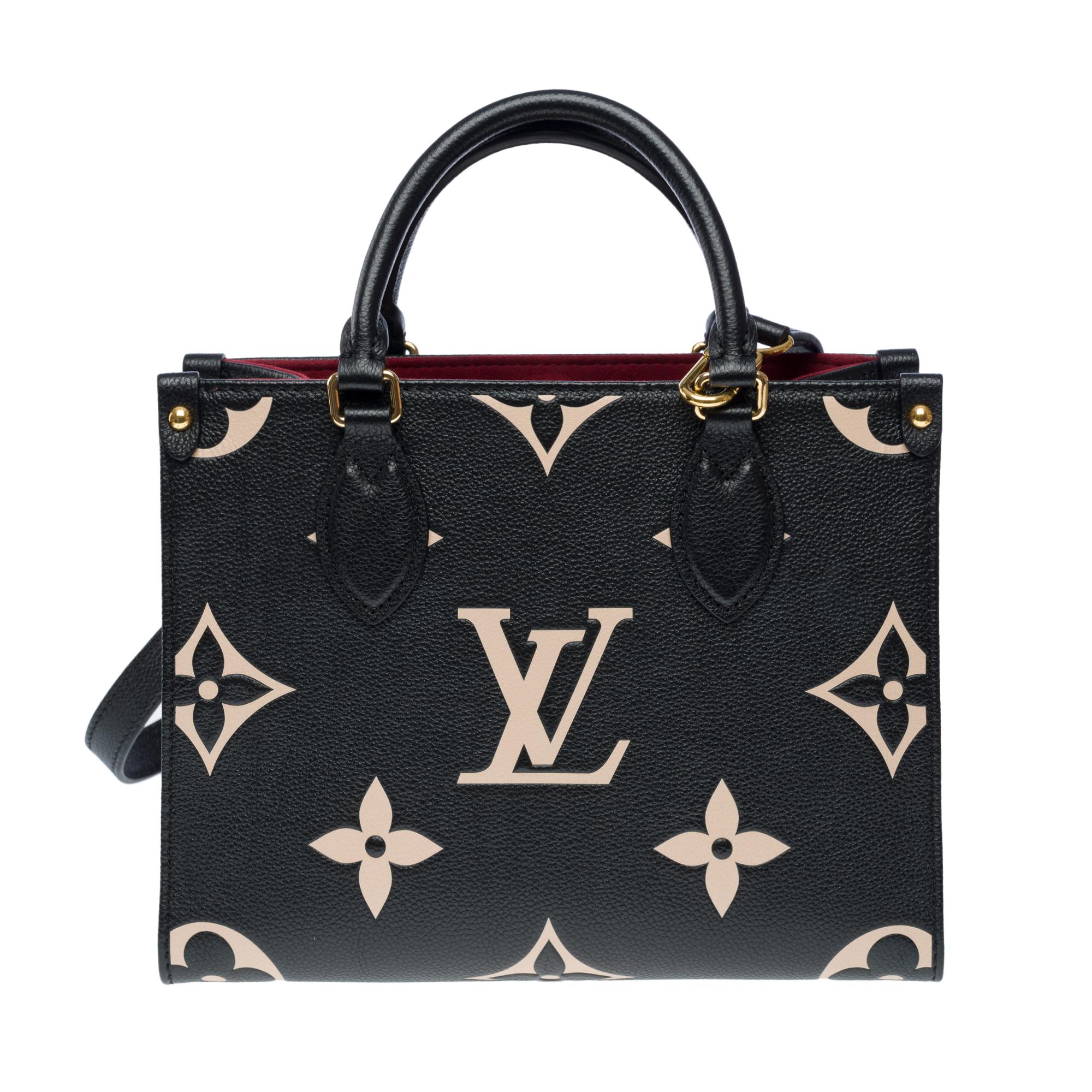 Louis Vuitton OnTheGo PM tote bag in Monogram Empreinte leather, GHW In Excellent Condition For Sale In Paris, IDF