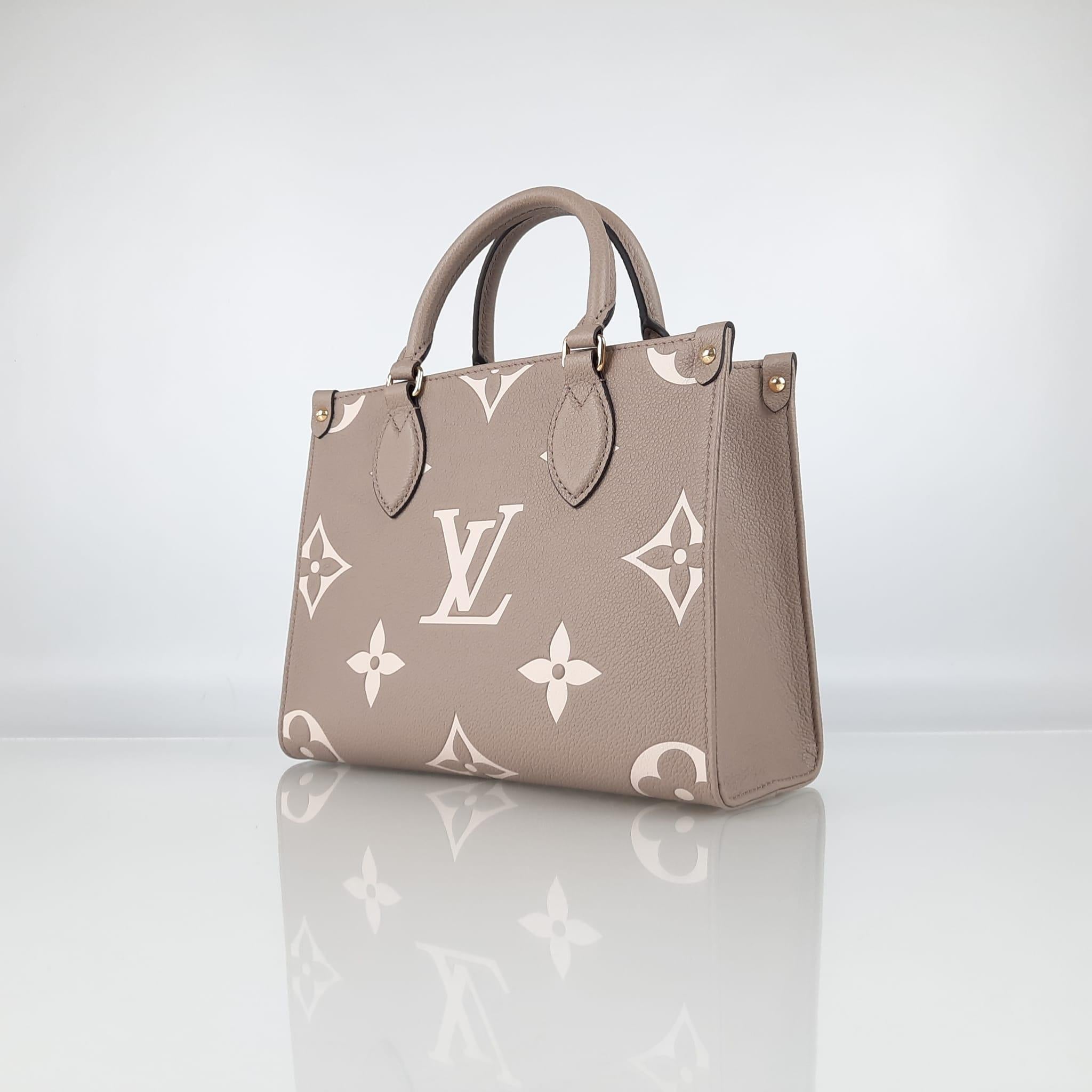 Inspired by Louis Vuitton’s famous Sac Plat from 1968, the Onthego PM Tote Bag is fashioned in Monogram Empreinte leather, embossed with a Medium Two-Tone Monogram pattern. This smaller version of the original Onthego fits essentials such as an iPad