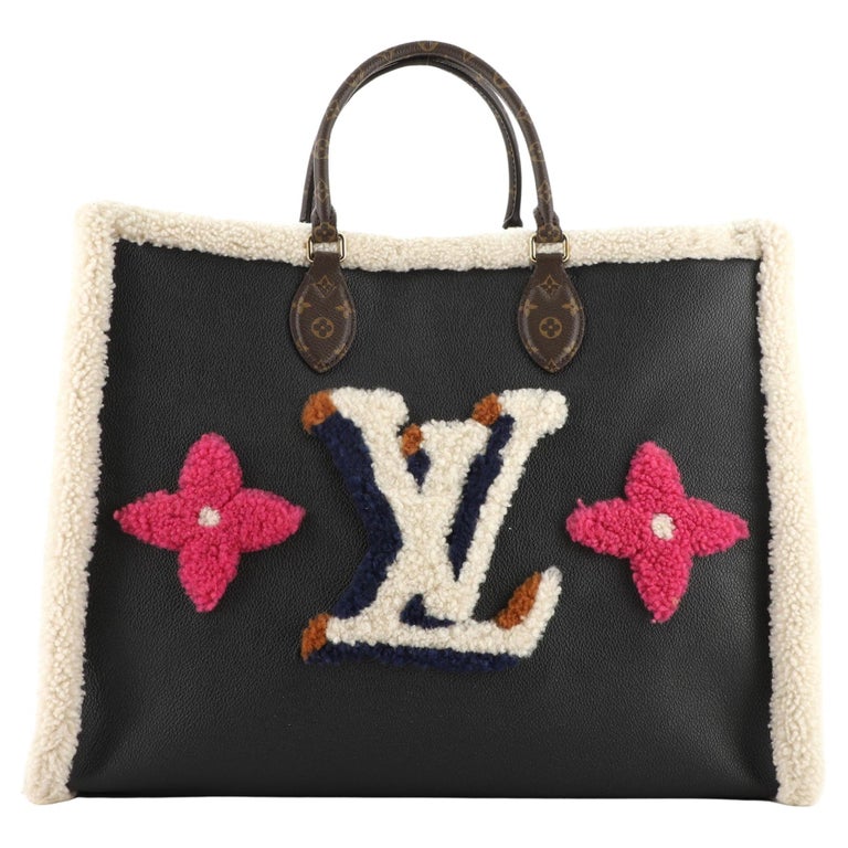 Louis Vuitton Neverfull NM Tote Leather and Monogram Teddy Shearling MM at  1stDibs