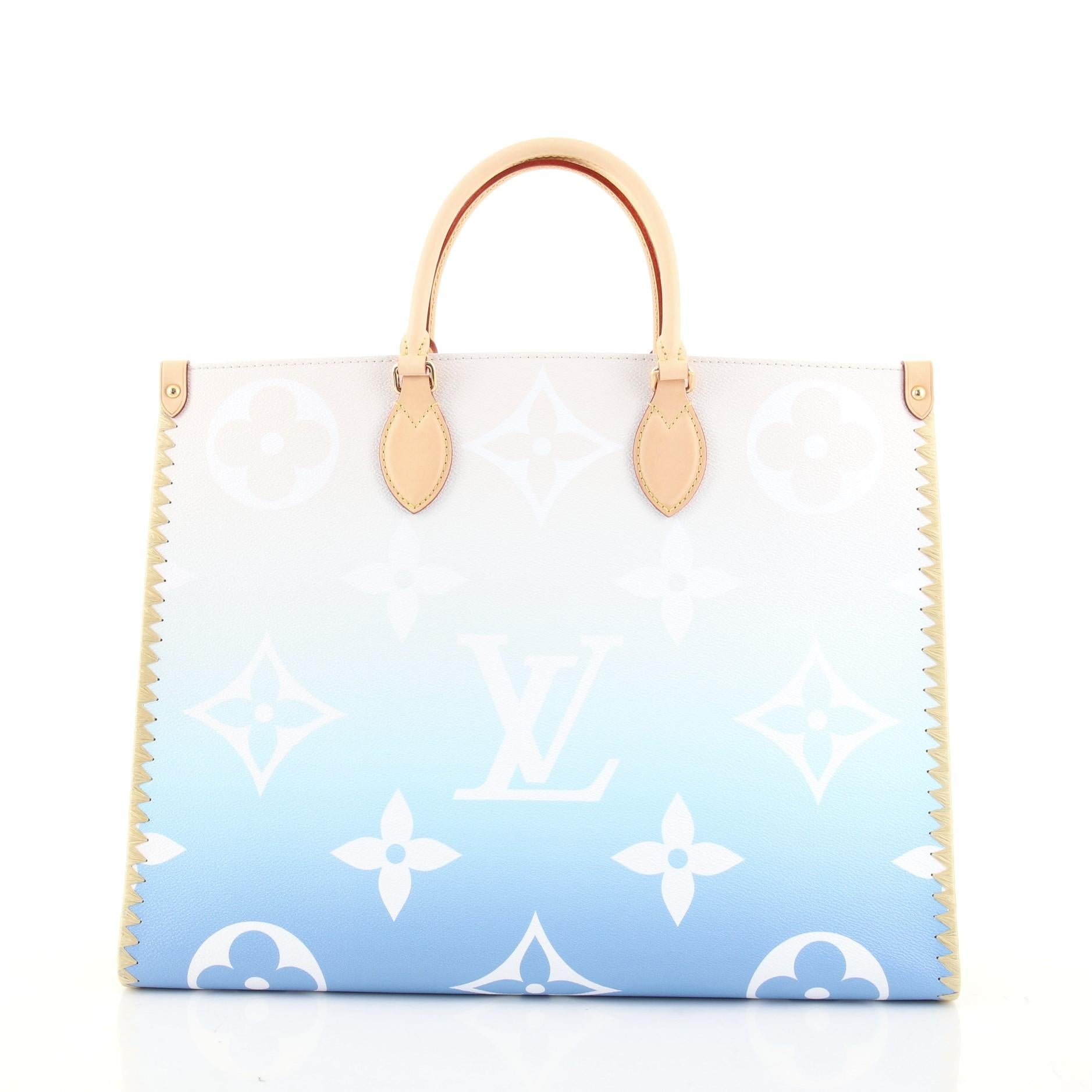 Louis Vuitton OnTheGo Tote Limited Edition Cities By The Pool Monogram Giant In Good Condition In NY, NY