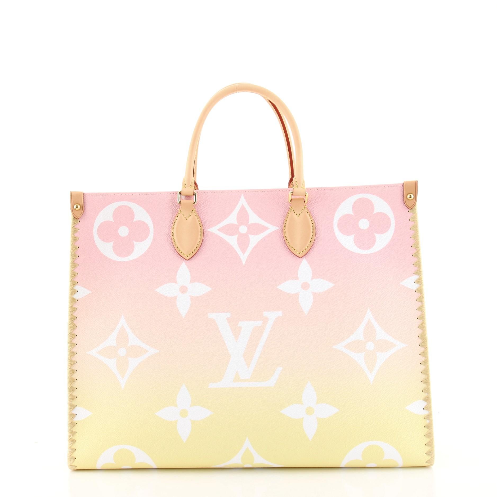 Louis Vuitton OnTheGo Tote Limited Edition Cities By The Pool Monogram Giant In Good Condition In NY, NY