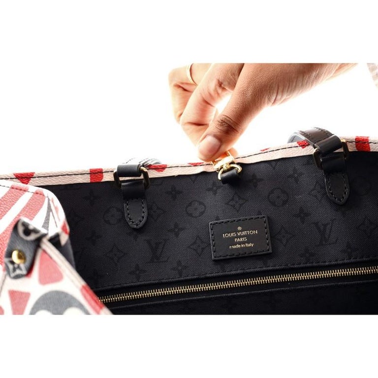 Louis Vuitton OnTheGo Tote Limited Edition Crafty Monogram Giant GM For Sale 3