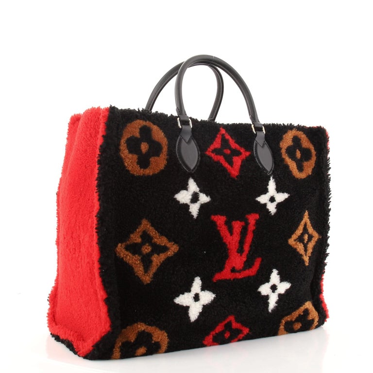 Louis Vuitton Onthego Shearling Teddy Limited Edition GM Tote Bag at 1stDibs