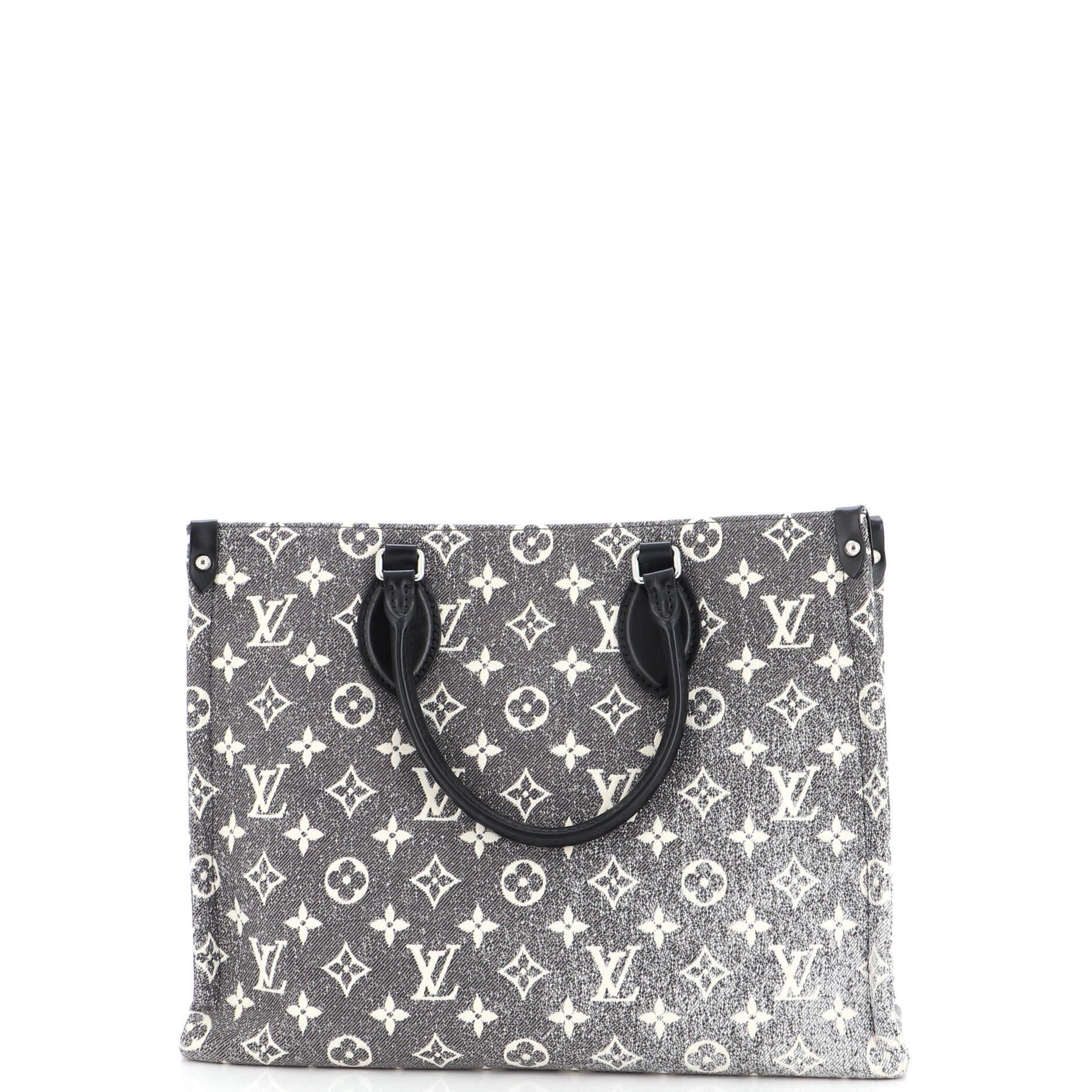 Louis Vuitton OnTheGo Tote Monogram Jacquard Denim MM In Good Condition For Sale In NY, NY