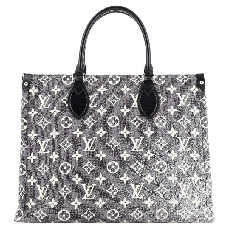 Louis Vuitton On-the-go MM Monogram Grey Jacquard Denim Bag, Luxury, Bags &  Wallets on Carousell