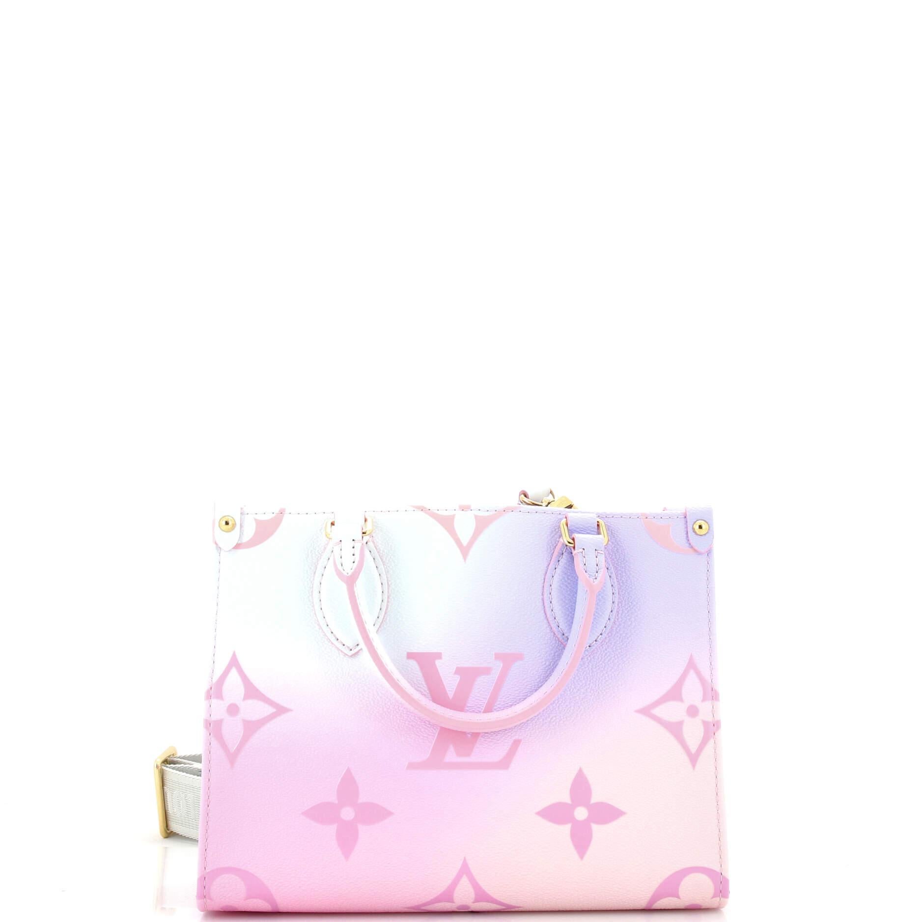 Louis Vuitton OnTheGo Tote Spring in the City Monogram Giant Canvas PM In Good Condition For Sale In NY, NY