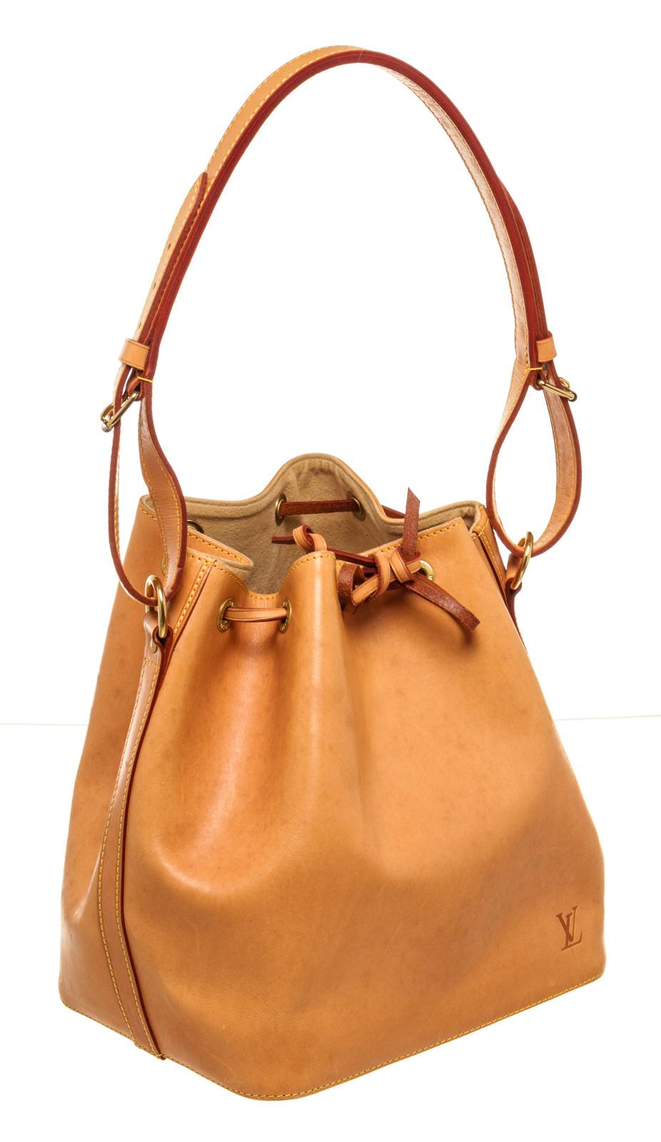Louis Vuitton Orange Canvas Leather Noe PM Bucket Bag with material epi leather, gold-tone hardware, trim tan vachetta leather, shoulder adjustable strap and drawstring closure.

41542MSC