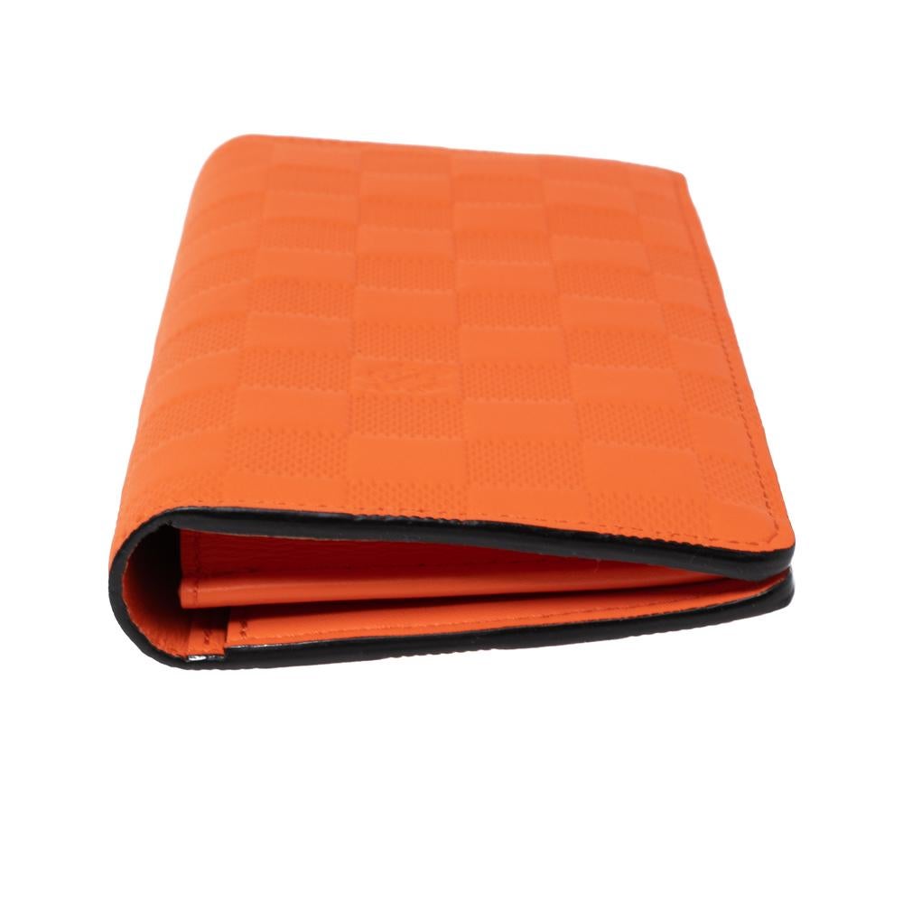 Louis Vuitton Orange Damier Leather Brazza Wallet In New Condition In Dubai, Al Qouz 2