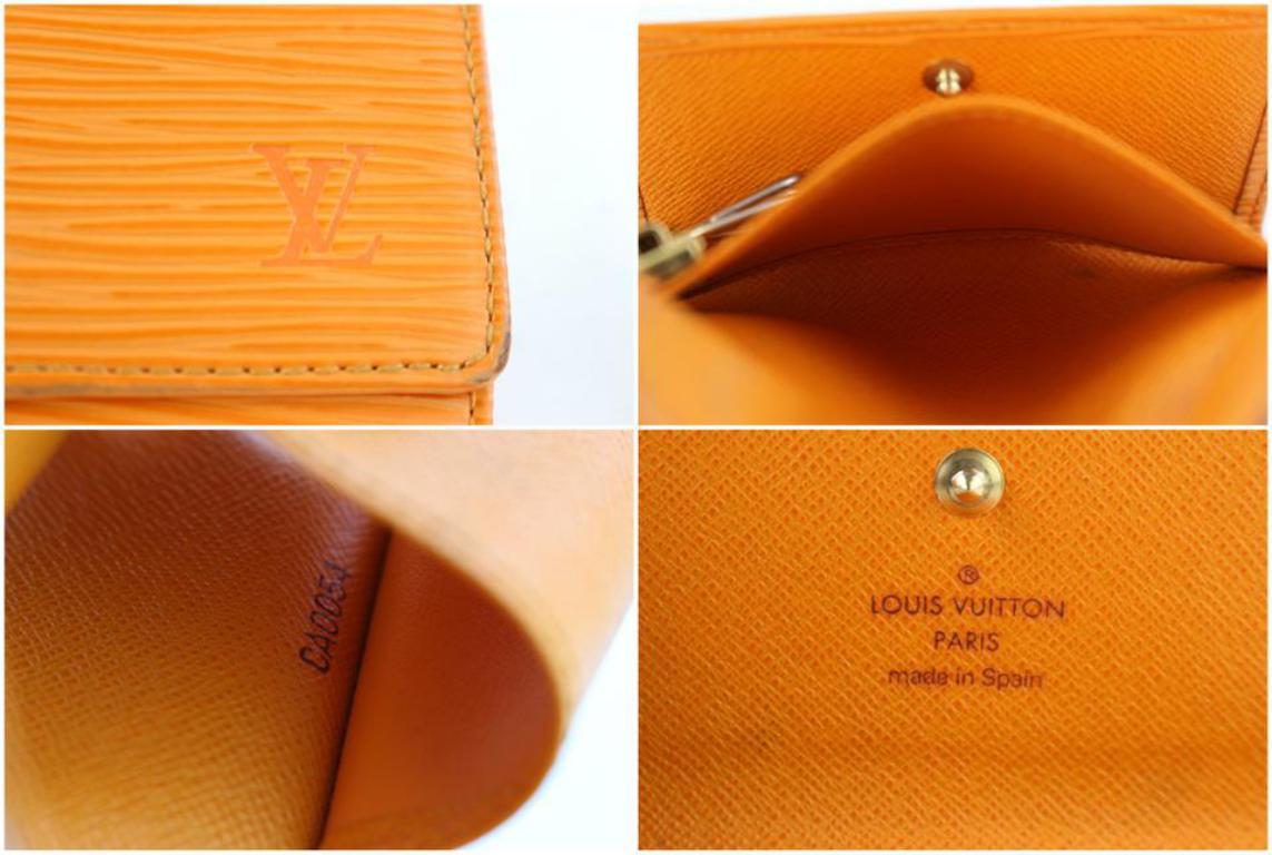 Louis Vuitton Orange Epi Leather Multicles 6 Key Holder 3le107 Wallet In Good Condition For Sale In Forest Hills, NY