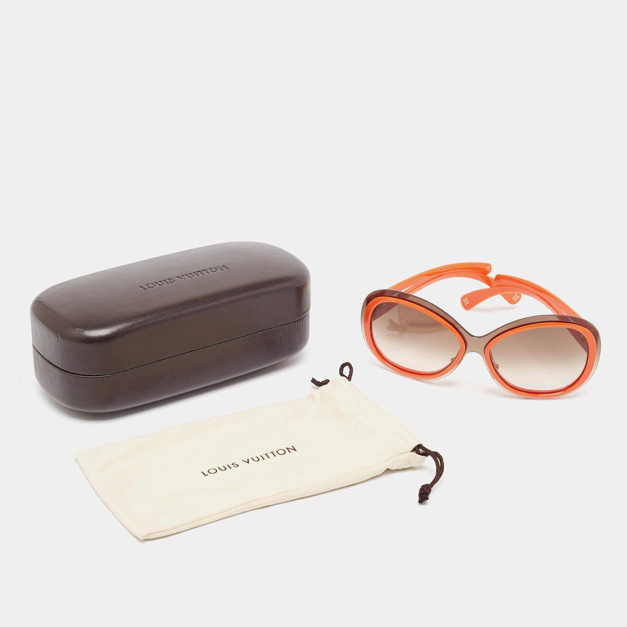 Louis Vuitton Occhiali da sole oversize con montatura arancione graduata Z0451U Flore Carrs In condizioni buone a Dubai, Al Qouz 2
