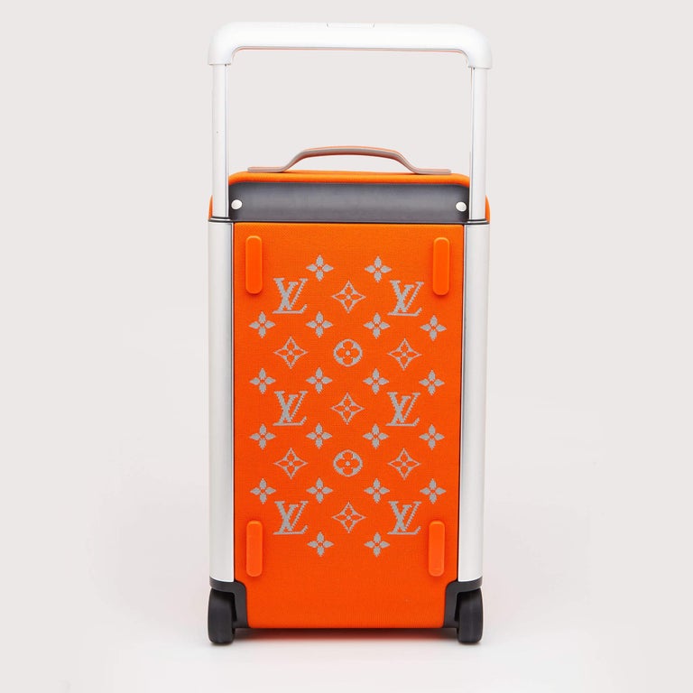 Louis Vuitton Horizon Soft Duffle 4r 55 In Orange