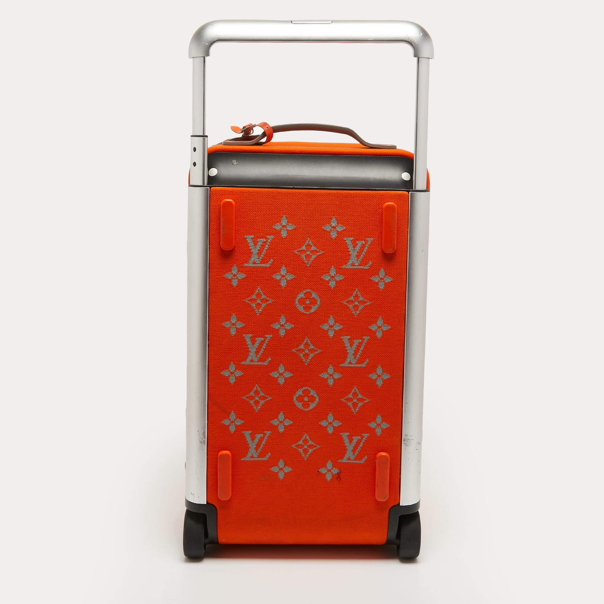 A traveling partner to trust and treasure is this one from Louis Vuitton. Crafted using high-grade materials, this Horizon Soft Duffle 55 Rolling luggage is perfectly sized to carry your essentials. The case is functional and reliable.

Includes: