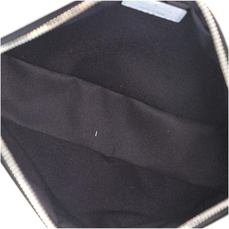 Louis Vuitton Outdoor Bumbag Black - For Sale on 1stDibs  sacoche louis  vuitton outdoor, louis vuitton outdoor bumbag monogram taigarama, sacoche  louis vuitton