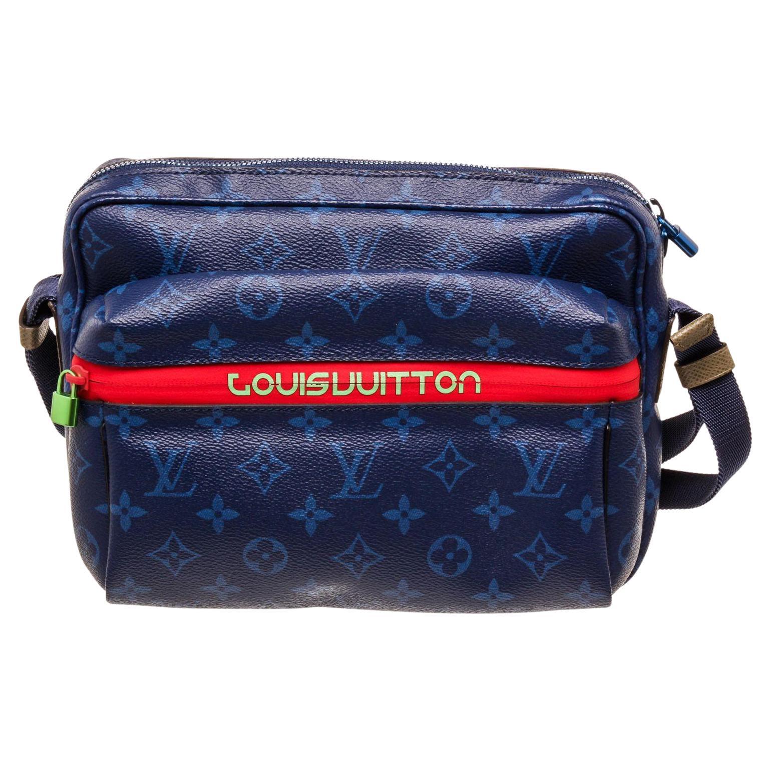 Louis Vuitton Outdoor Messenger Bag PM with blue hardware, adjustable strap For Sale