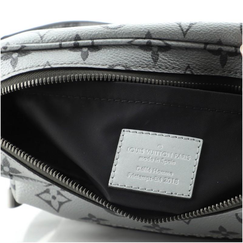 Messenger Limited Edition Reflect Monogramm Canvas PM von Louis Vuitton für den Außenbereich 1