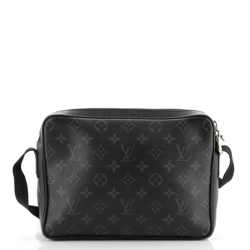 Noir Louis Vuitton - Sac Messenger Outdoor Cuir Monogram Taïgarama
