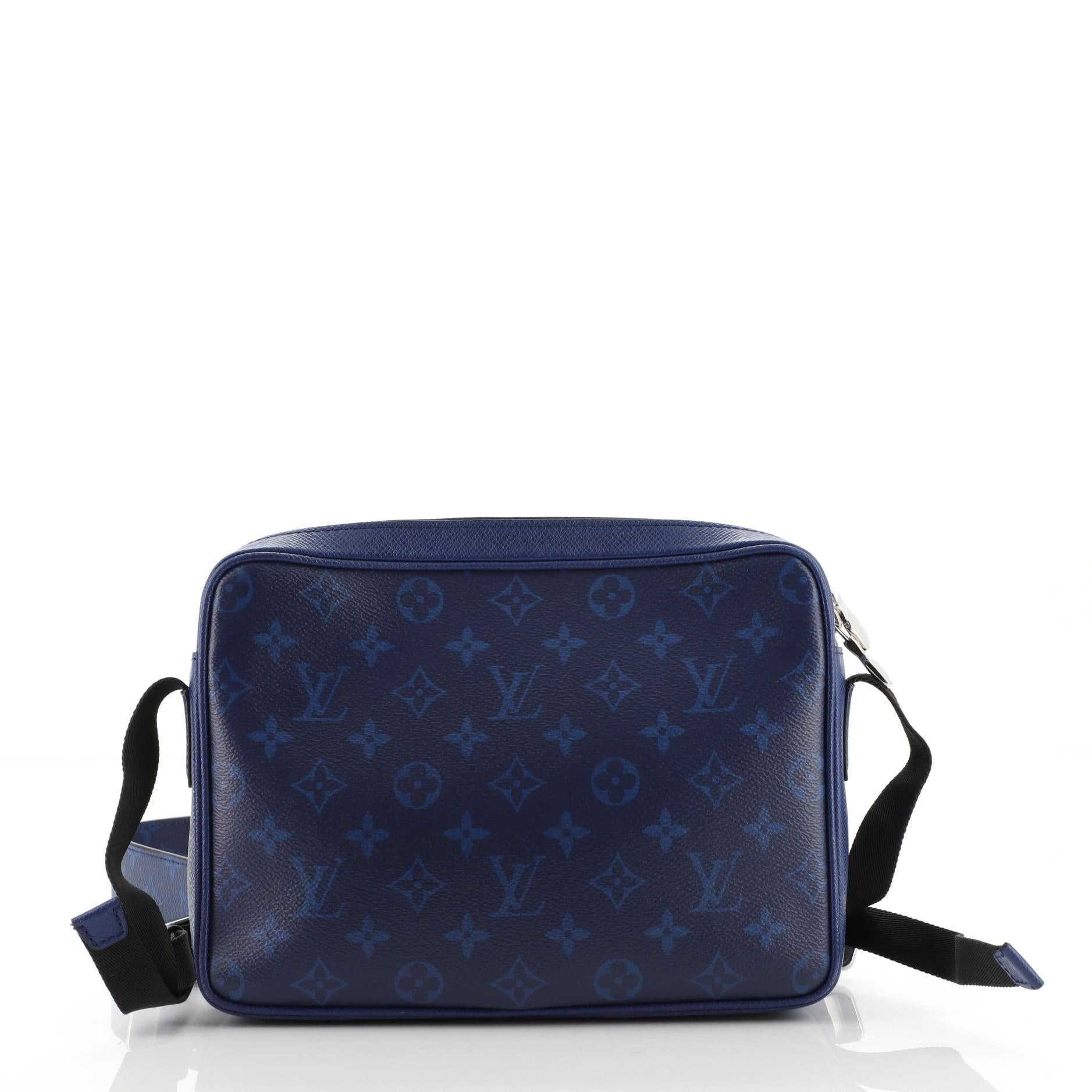 Messenger-Monogramm Taigarama von Louis Vuitton für draußen (Violett)