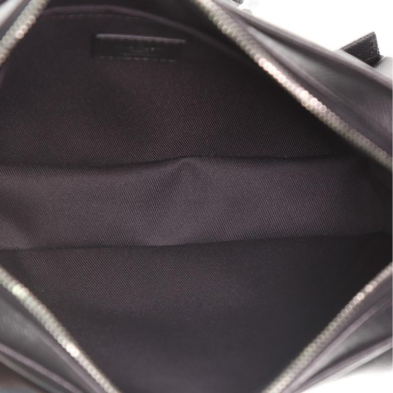 Messenger-Monogramm Taigarama von Louis Vuitton für draußen für Damen oder Herren