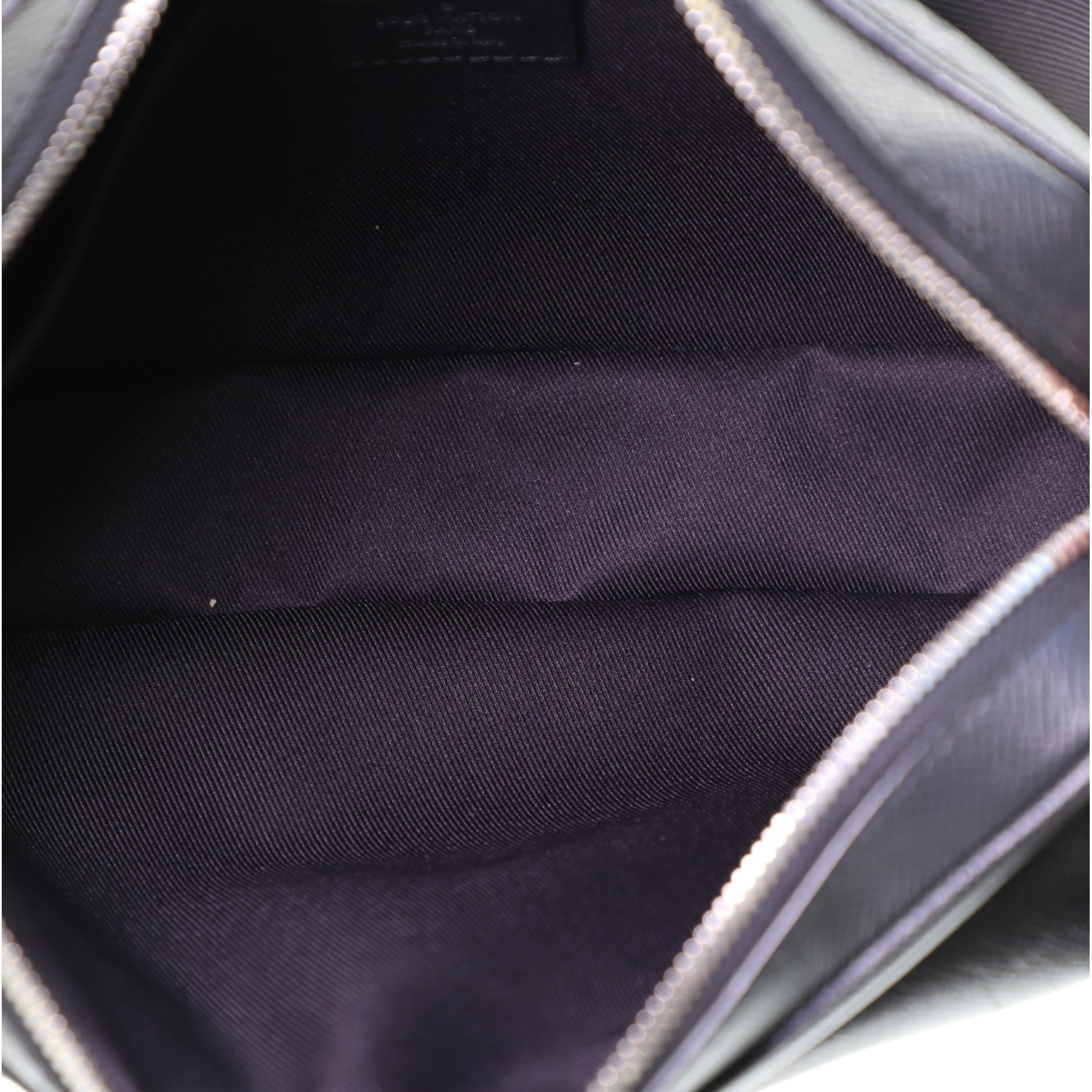 Women's or Men's Louis Vuitton Outdoor Messenger Monogram Taigarama