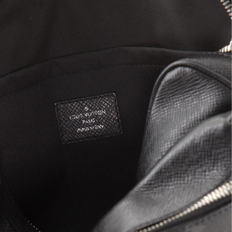 Louis Vuitton - Sac Messenger Outdoor Cuir Monogram Taïgarama 2