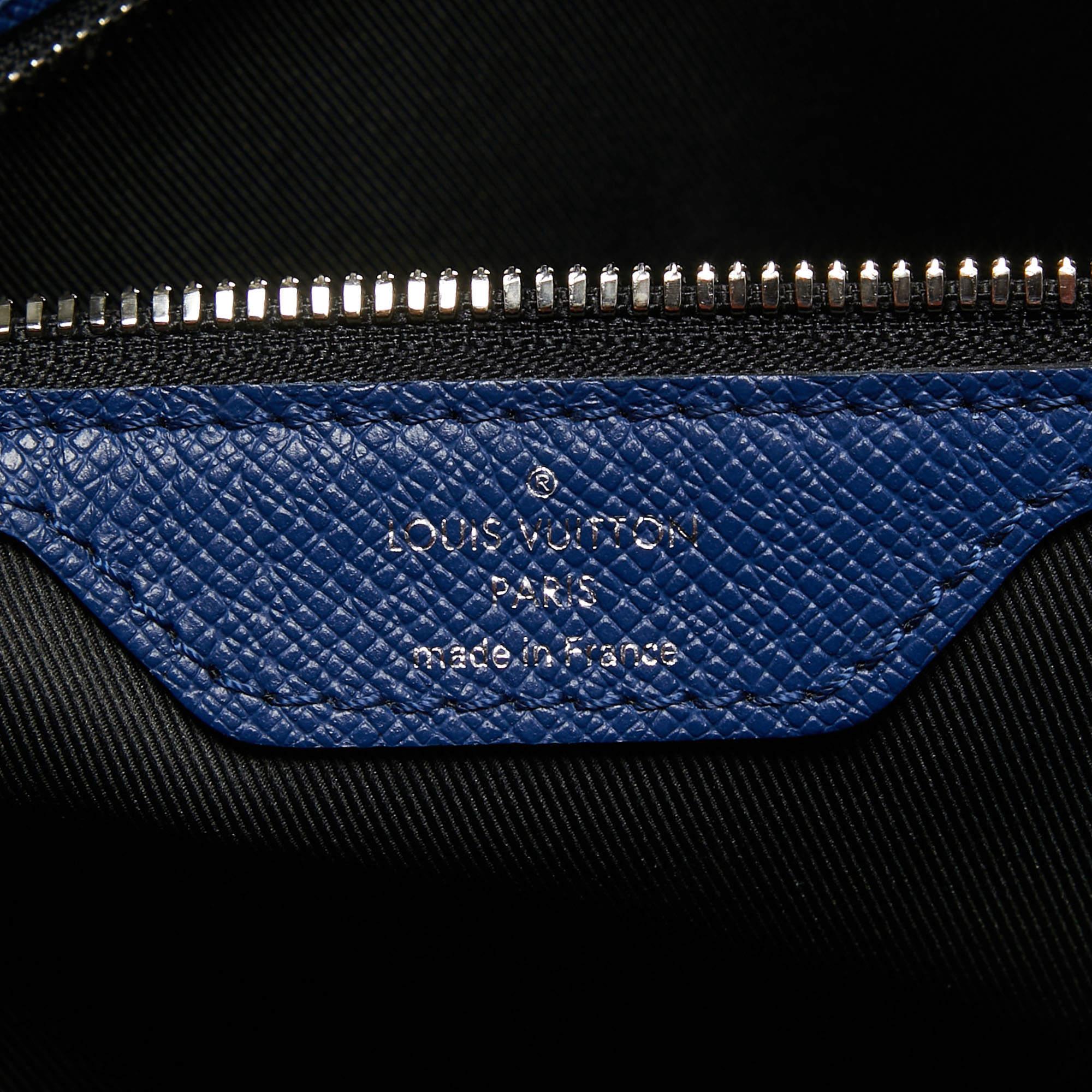 Louis Vuitton Pacific Blue Taiga Leather and Keepall Bandouliere 50 10