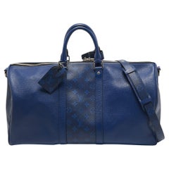 Louis Vuitton Pacific Blue Taiga Leder und Keepall Bandouliere 50