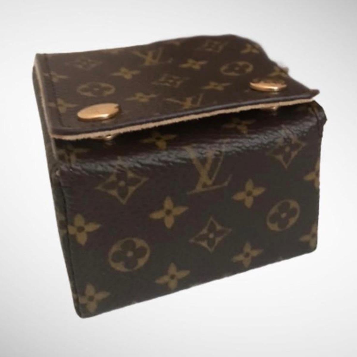 Louis Vuitton Padlock Key Onyx Bag Yellow Gold Charm Link Bracelet 1
