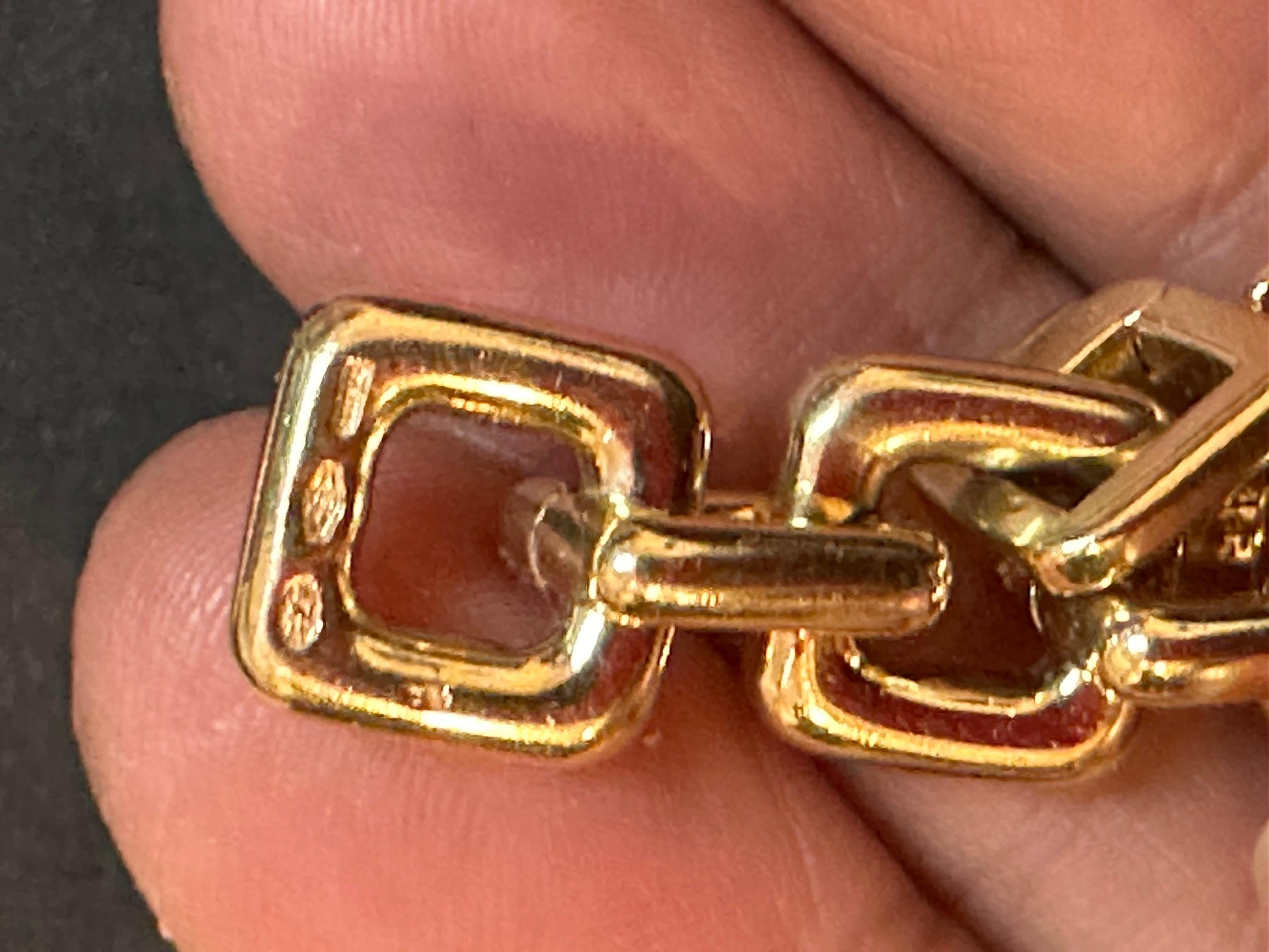 Louis Vuitton Padlock & Keys+ Two Bags Charm Yellow Gold Bracelet 125.7 Gm 18 KG For Sale 5