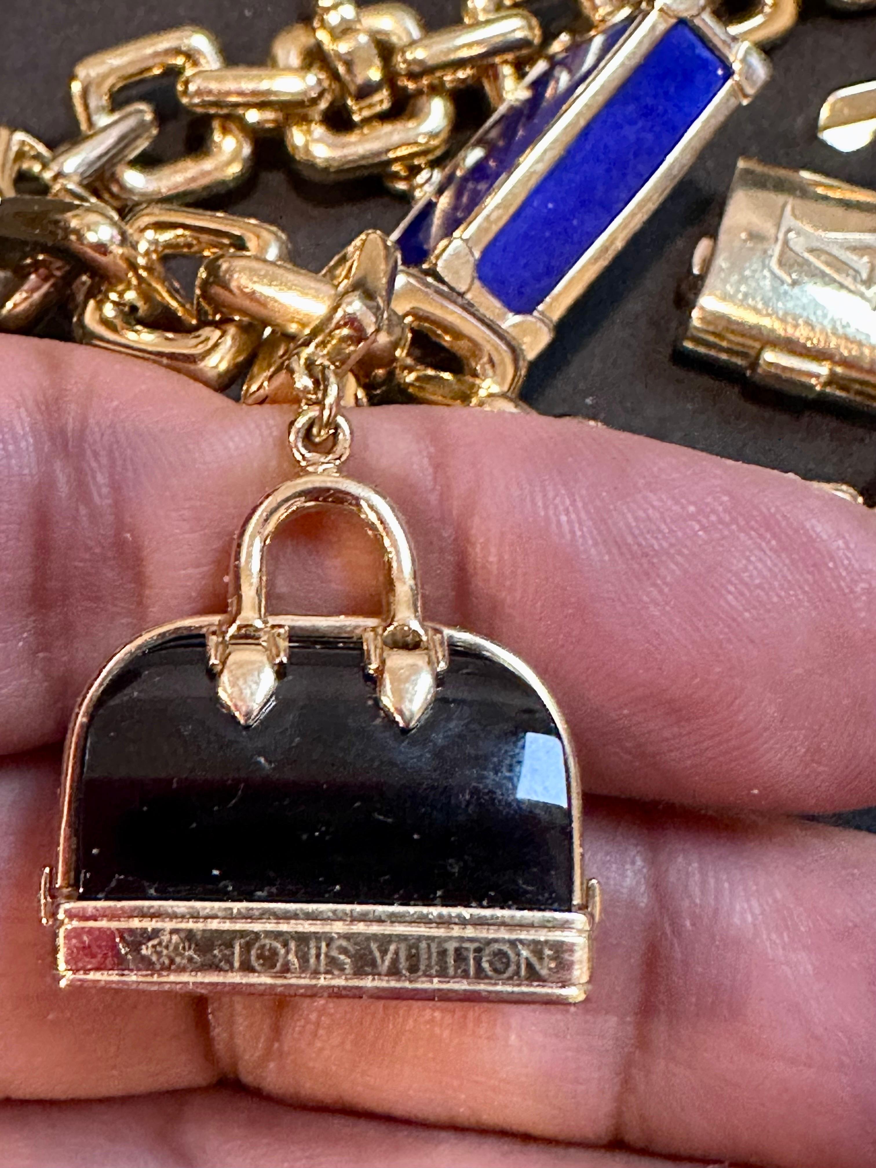 Louis Vuitton Padlock & Keys+ Two Bags Charm Yellow Gold Bracelet 125.7 Gm 18 KG For Sale 10