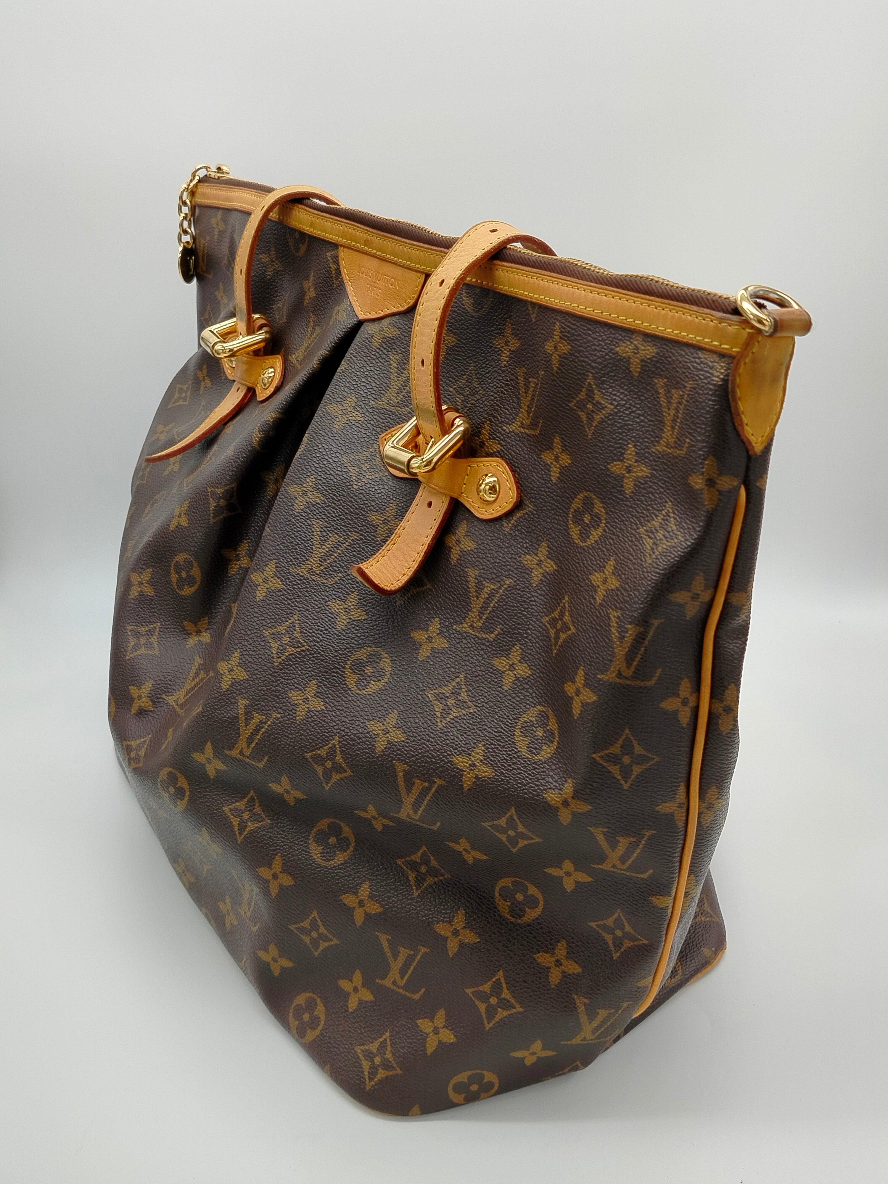 Women's Louis Vuitton Palermo GM Monogram Handbag - '00s