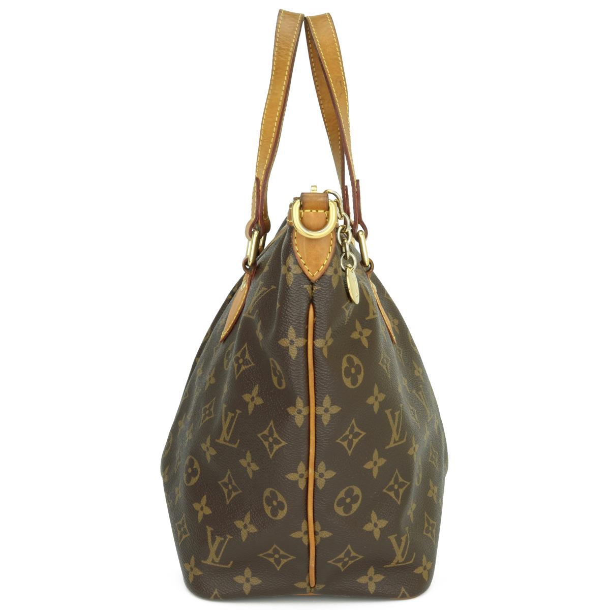 Women's or Men's Louis Vuitton Palermo PM Bag in Monogram 2011 For Sale