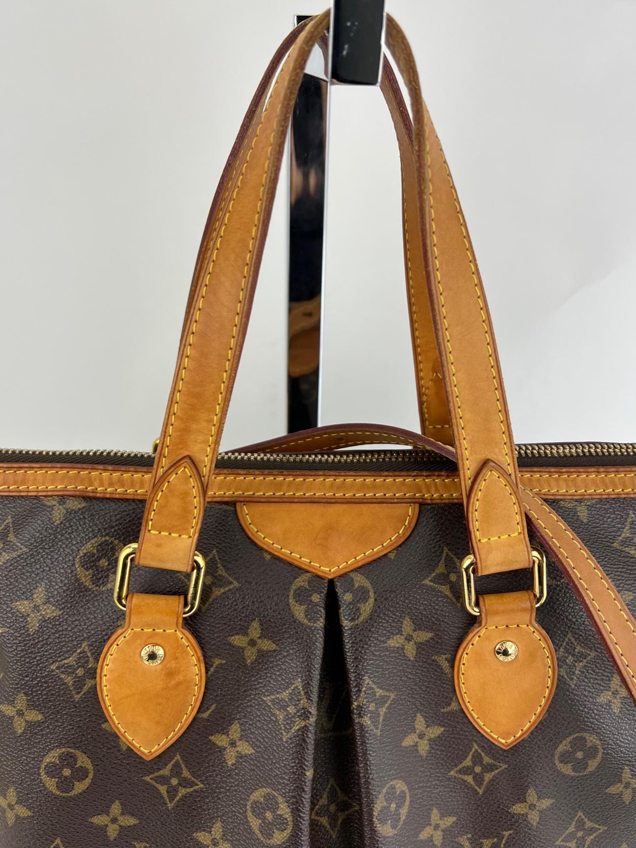 Louis Vuitton Palermo PM Monogram Canvas Shoulder Tote Bag M40145  In Good Condition In Freehold, NJ