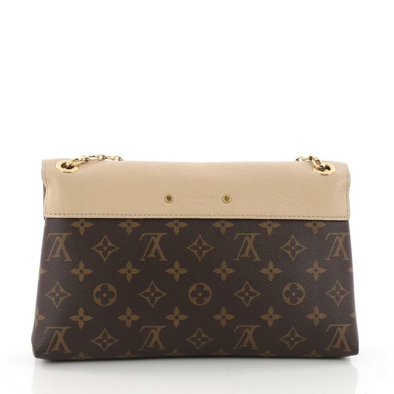  Louis Vuitton Pallas Chain Shoulder Bag Monogram Canvas and Calf Leather In Good Condition In NY, NY