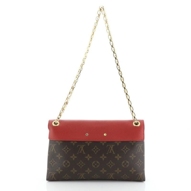 Louis Vuitton Pallas Chain Shoulder Bag Monogram Canvas And Calf Leather  In Good Condition In NY, NY