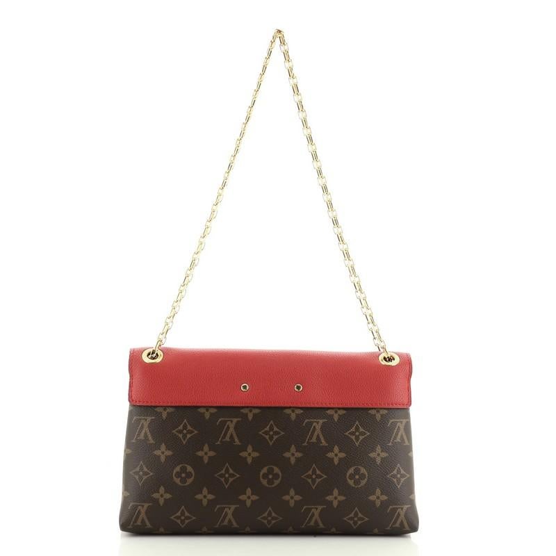 Louis Vuitton Pallas Chain Shoulder Bag Monogram Canvas And Calf Leather In Good Condition In NY, NY
