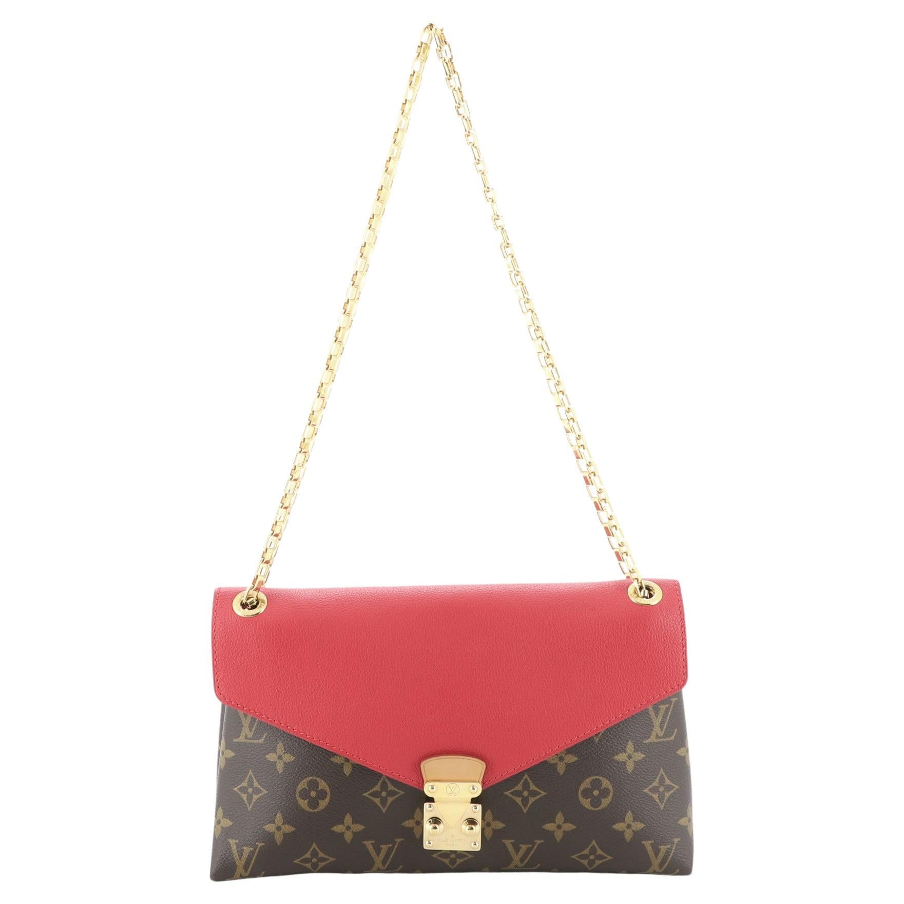 Louis Vuitton Twist Handbag Limited Edition Trunks Epi Leather MM at ...