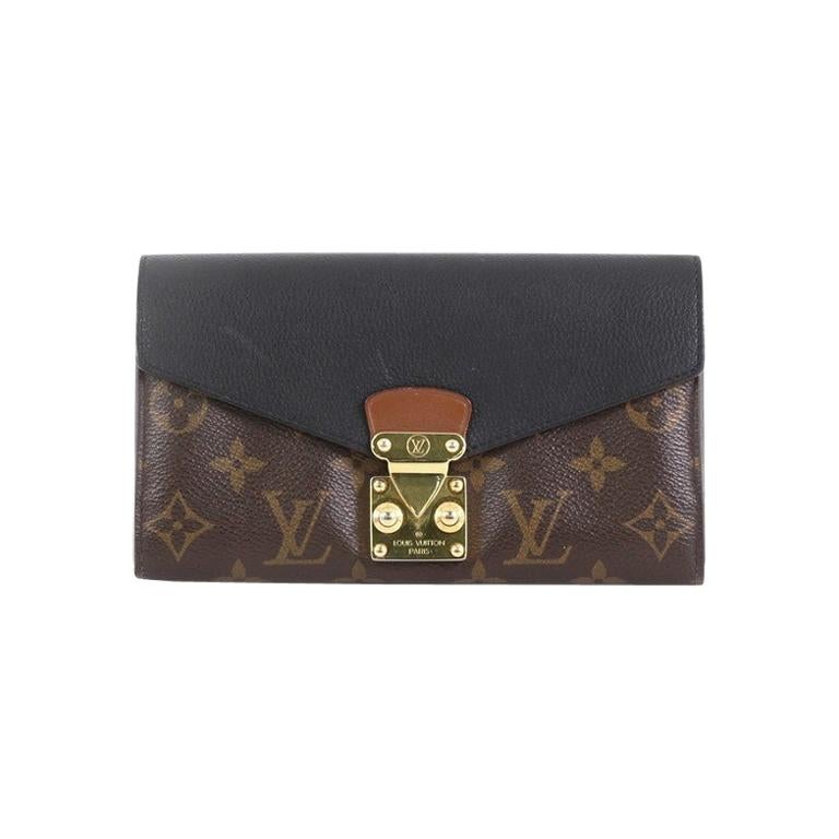Louis Vuitton Moka Brown Epi Leather Demi Lune Zippy Coin Purse 14lvs1230  For Sale at 1stDibs