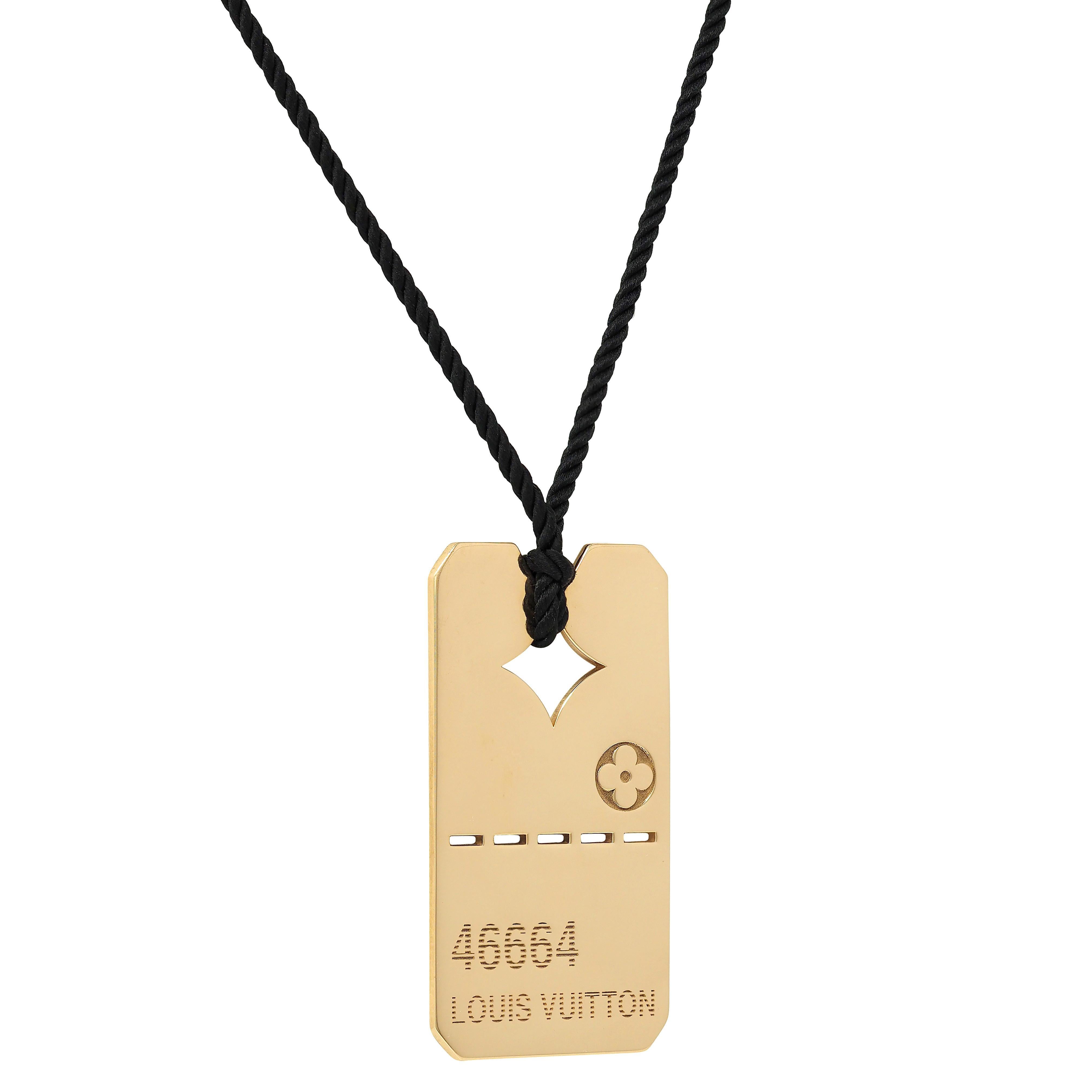 Louis Vuitton Paris 18 Karat Yellow Gold Logo Dog Tag Unisex Pendant Necklace For Sale 1