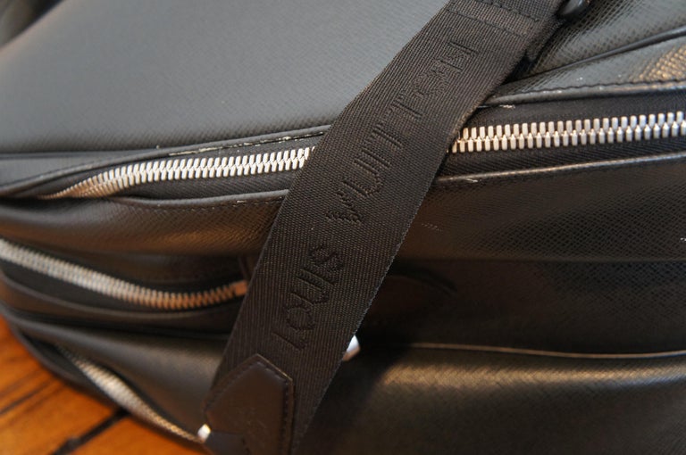 Louis Vuitton Paris Alize Bag Epi Leather 3 Poches Black Carry on