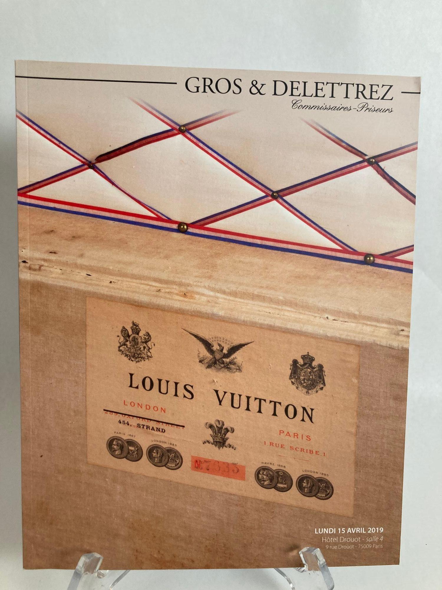 Louis Vuitton Paris Auction Catalog 2019 Published by Gros & Delettrez.
2019 307 lots Gros & Delettrez 15 Avril 2019
Title: Louis Vuitton Paris Auction Catalog 2019
Book Publisher: Gros & Delettrez
Publication Date: 2019
Binding: Soft