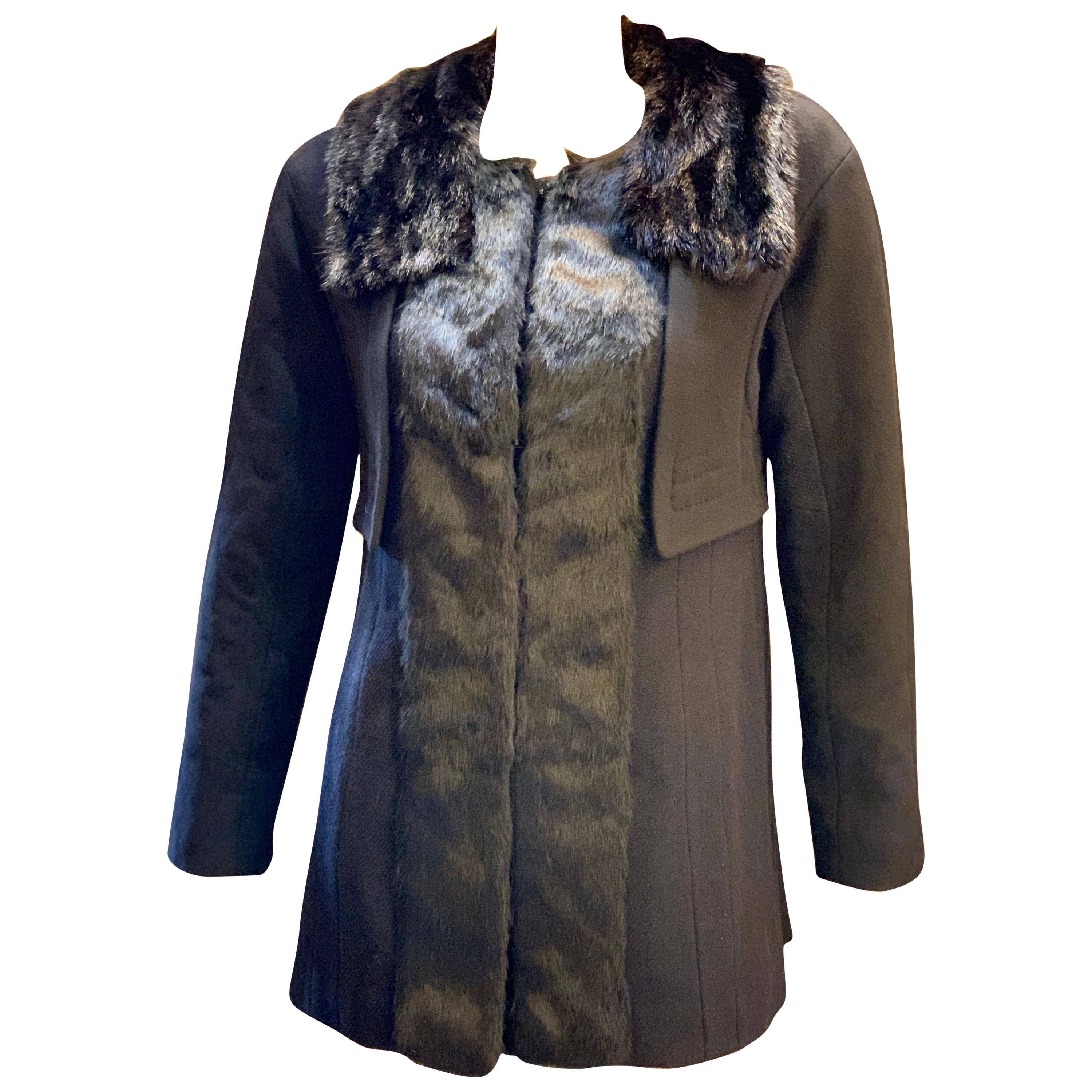 Louis Vuitton Paris, il cappotto in lana nera da donna con colletto in visone, taglia 38, taglia 6.