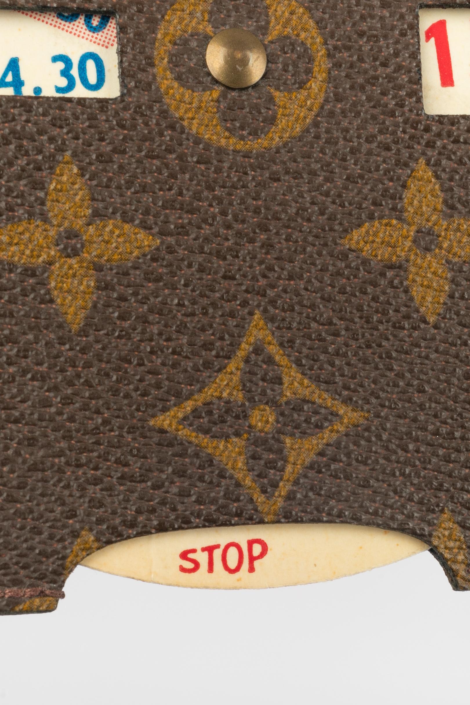 Louis Vuitton parking disk For Sale 3