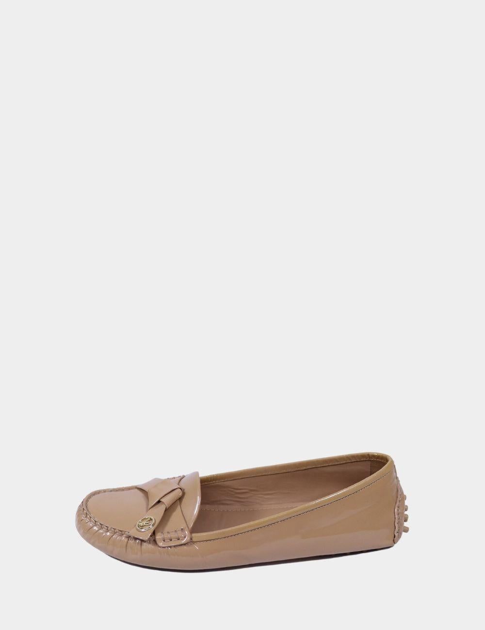 Brown Louis Vuitton Parklane Patent Leather Loafers Size EU 37.5 For Sale